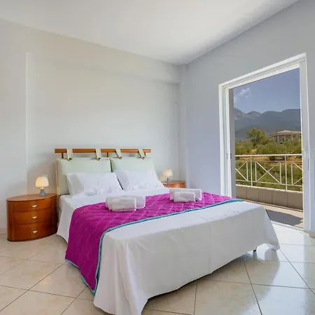 Aleka's House κρυμμένο μαργαριτάρι στο ακρογιαλι Akrogiali